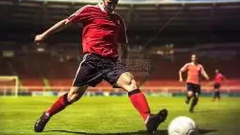 2025年足球年度最佳阵容出炉：全球11位顶尖球员，你心中的遗珠是谁？